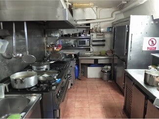 Plus de détails pour Local commercial à louer