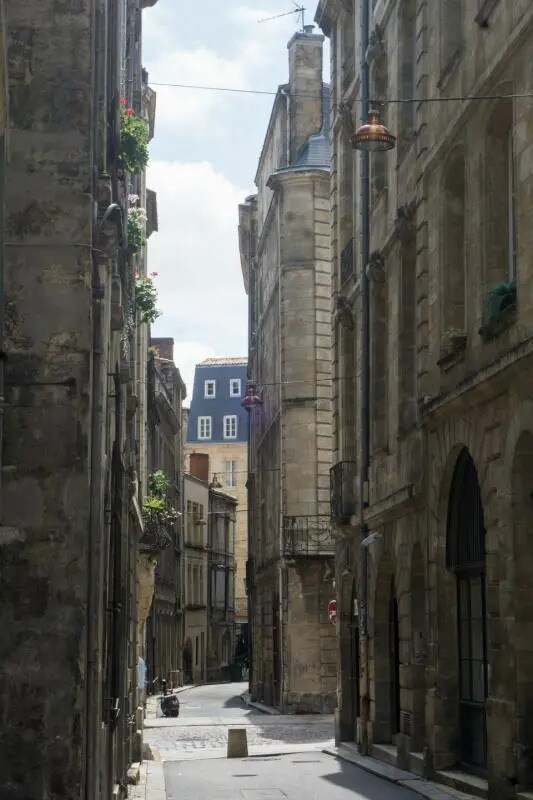 Local commercial dans Bordeaux à vendre Photo de l’immeuble– Image 1 sur 2