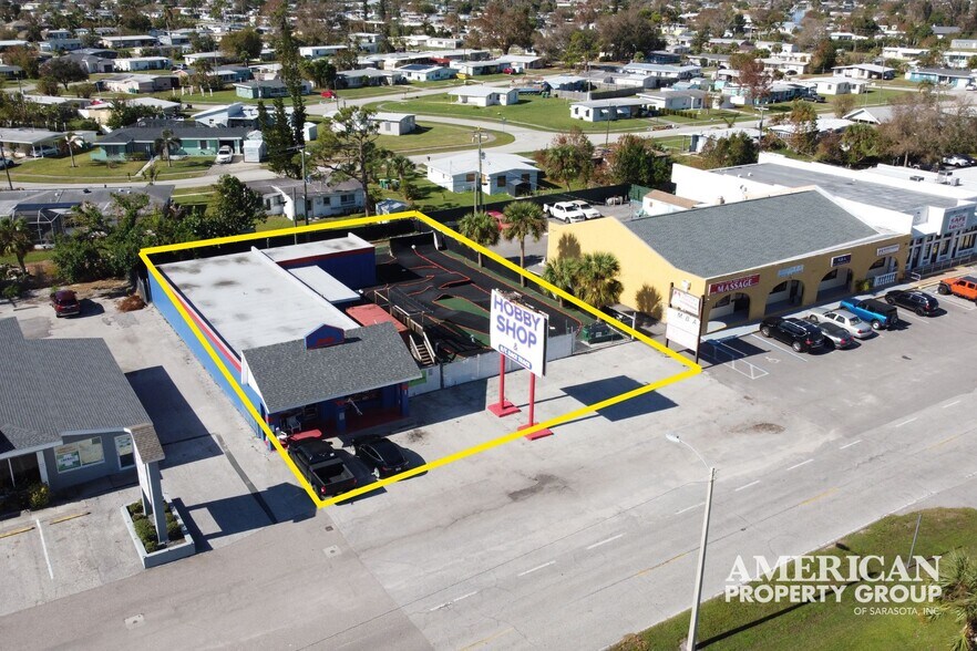 3835 Tamiami Trl, Port Charlotte, FL à vendre - Photo principale – Image 1 sur 25