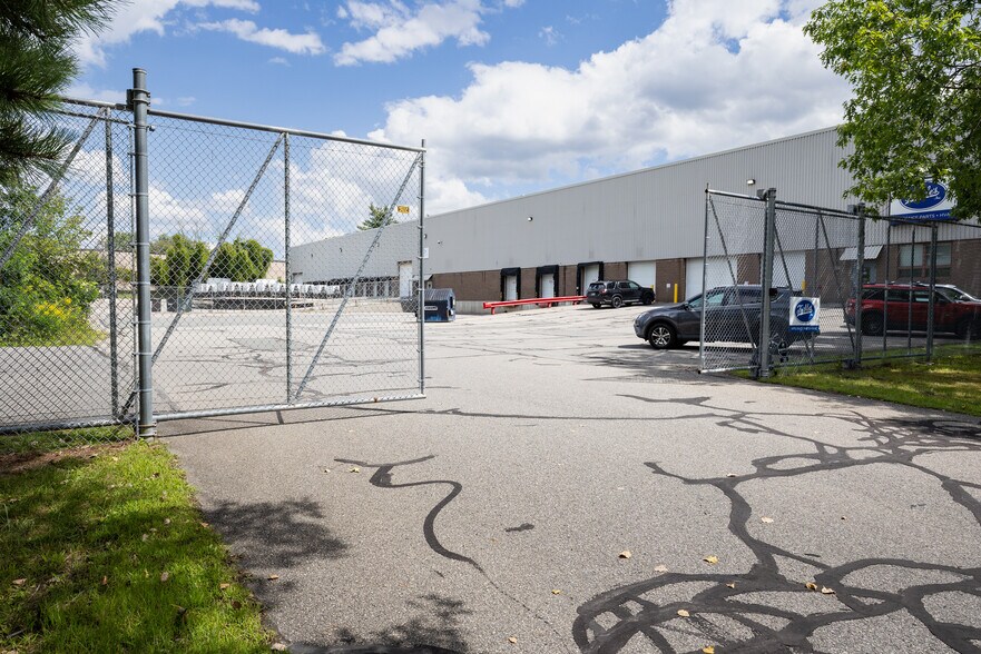 20 Post Rd, Albany, NY à louer - Photo de l’immeuble – Image 3 sur 17