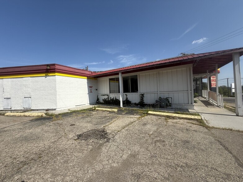 4301 N Main St, Dayton, OH à louer - Photo de l’immeuble – Image 3 sur 12