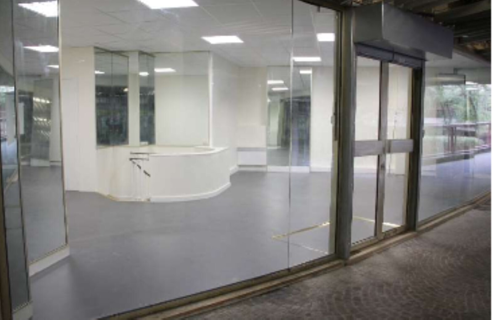 Bureau dans Paris à louer Photo de l’immeuble– Image 1 sur 10