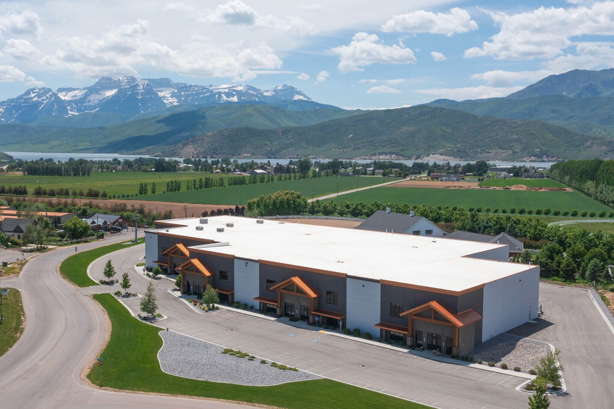 2210 W 3000 S, Heber City, UT à vendre Photo principale– Image 1 sur 12