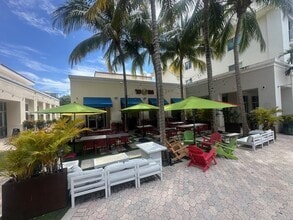 1200 Town Center Dr, Jupiter, FL à louer Photo de l’immeuble– Image 1 sur 7