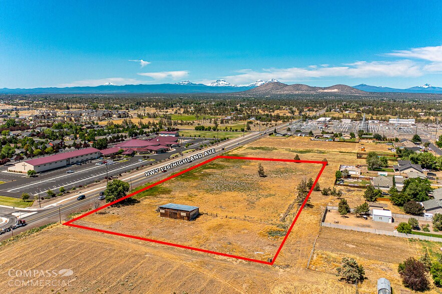 3131 SW Highland Ave, Redmond, OR à vendre - Photo de l’immeuble – Image 3 sur 8