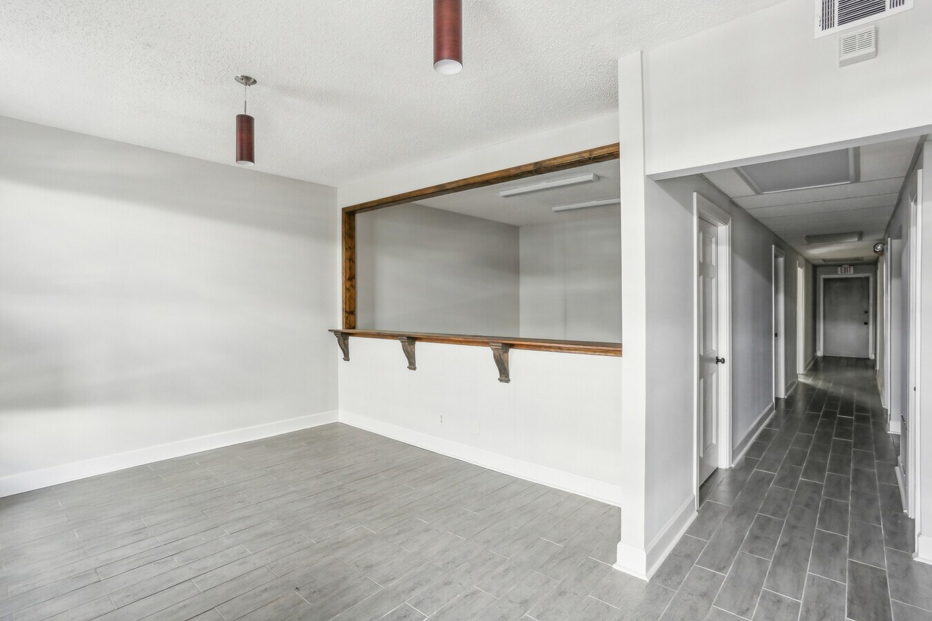 3015-3025 Piedmont Rd NE, Atlanta, GA 30305 - Lot 3017 - 200 - - Photo intérieure - Image 2 of 14