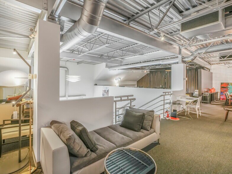 16844 111 Av NW, Edmonton, AB à vendre - Photo de l’immeuble – Image 2 sur 44