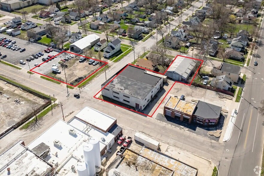 Church St and Dean St Properties portefeuille de 3 biens à vendre sur LoopNet.fr - Photo principale – Image 1 sur 2