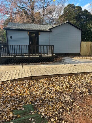 Plus de détails pour 1118 Tennyson Dr, Charlotte, NC - Bureau à louer
