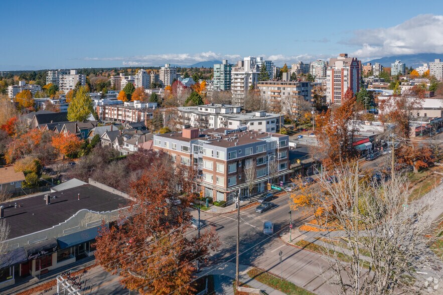 6075-6099 West Blvd, Vancouver, BC à louer - Photo de l’immeuble – Image 2 sur 4