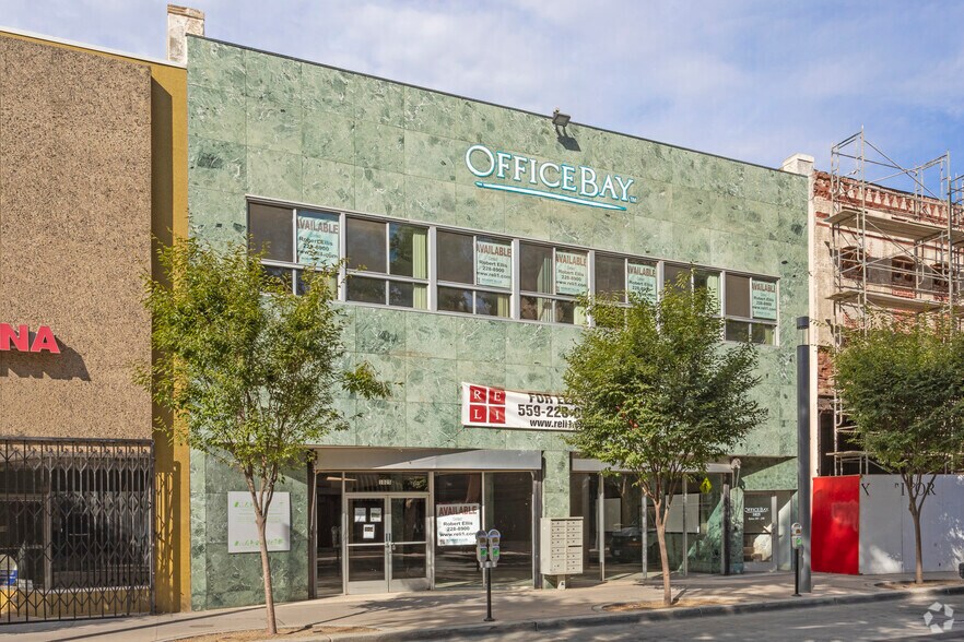 1025 Fulton St, Fresno, CA à vendre - Photo de l’immeuble – Image 3 sur 19