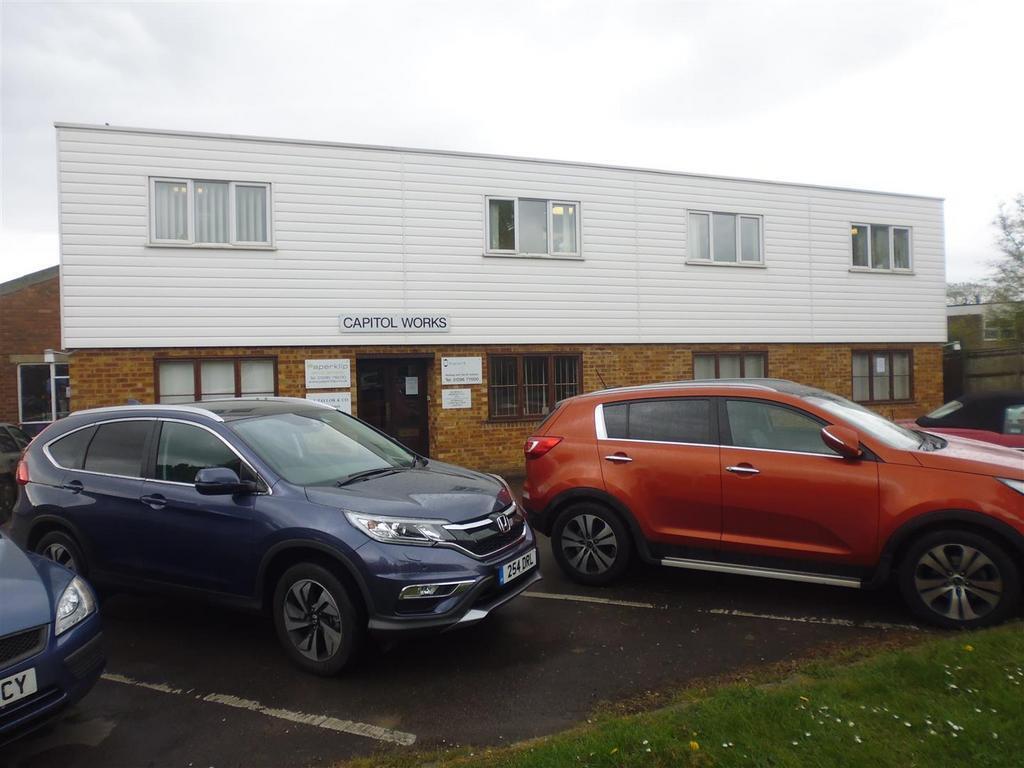 Station Rd, Winslow à louer Photo de l’immeuble– Image 1 sur 7