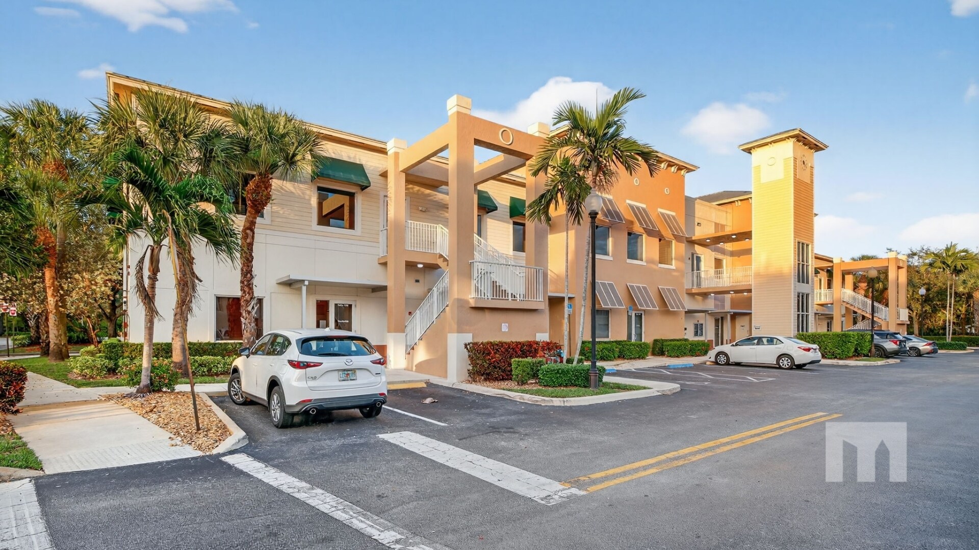 7450 Griffin Rd, Davie, FL à vendre Photo principale– Image 1 sur 11