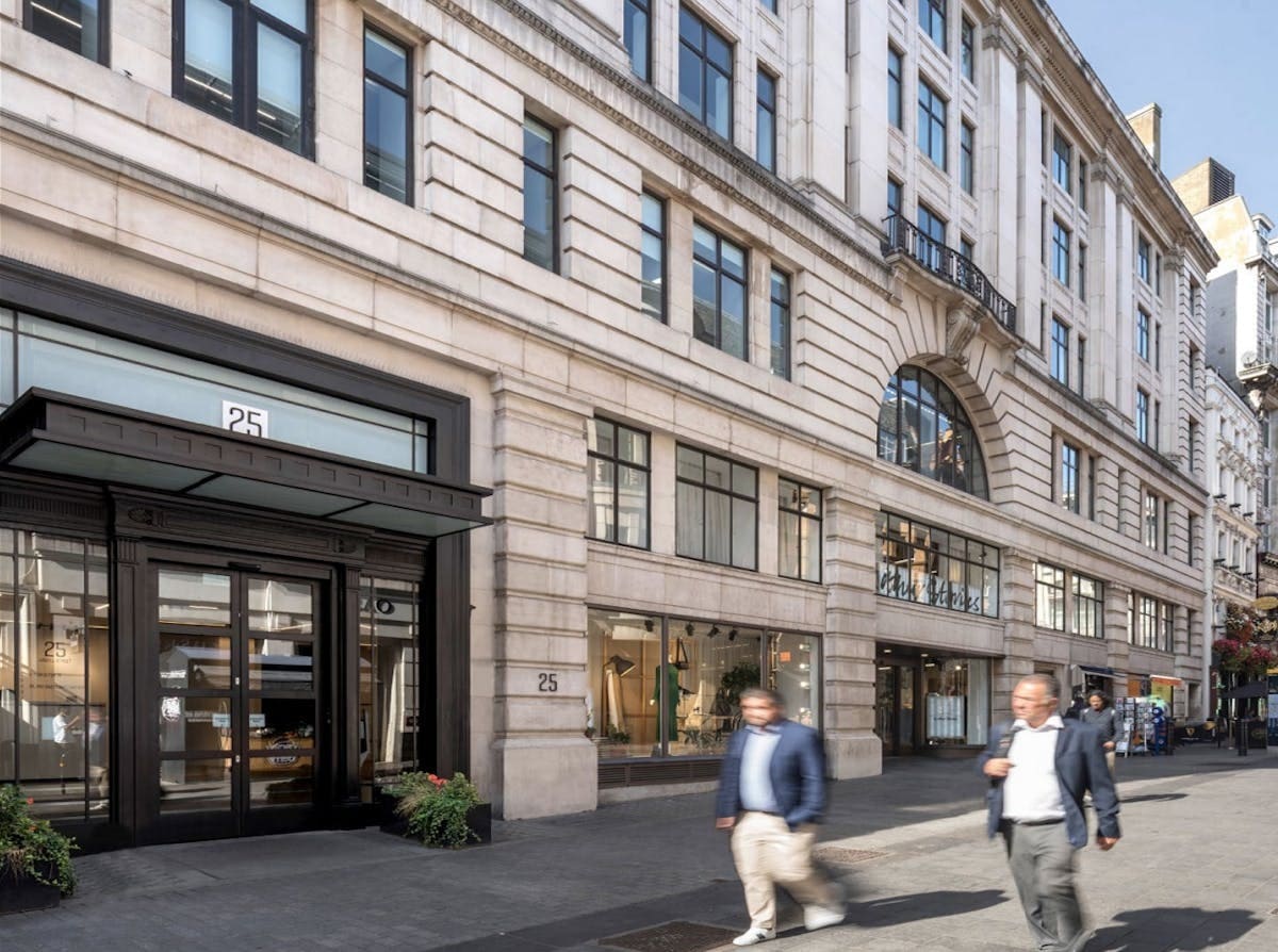 25 Argyll St, Londres à louer Photo de l’immeuble– Image 1 sur 6