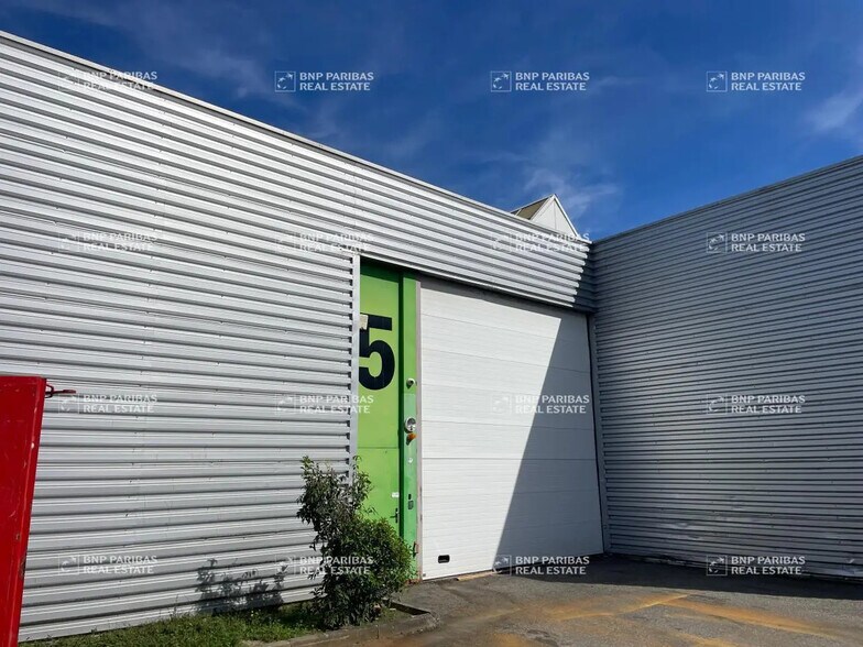 Local d’activités dans Toulouse à louer - Photo de l’immeuble – Image 1 sur 6