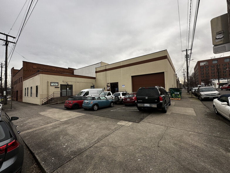602 SE Salmon St, Portland, OR à louer - Photo de l’immeuble – Image 3 sur 3