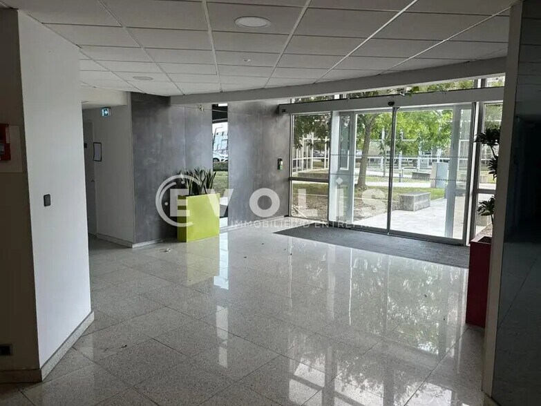 21 Avenue De Canteranne, Pessac à louer - Hall d’entrée – Image 2 sur 19