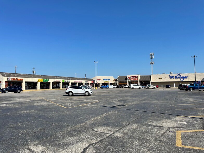 2619 Red Bluff Rd, Pasadena, TX à louer - Photo de l’immeuble – Image 1 sur 7
