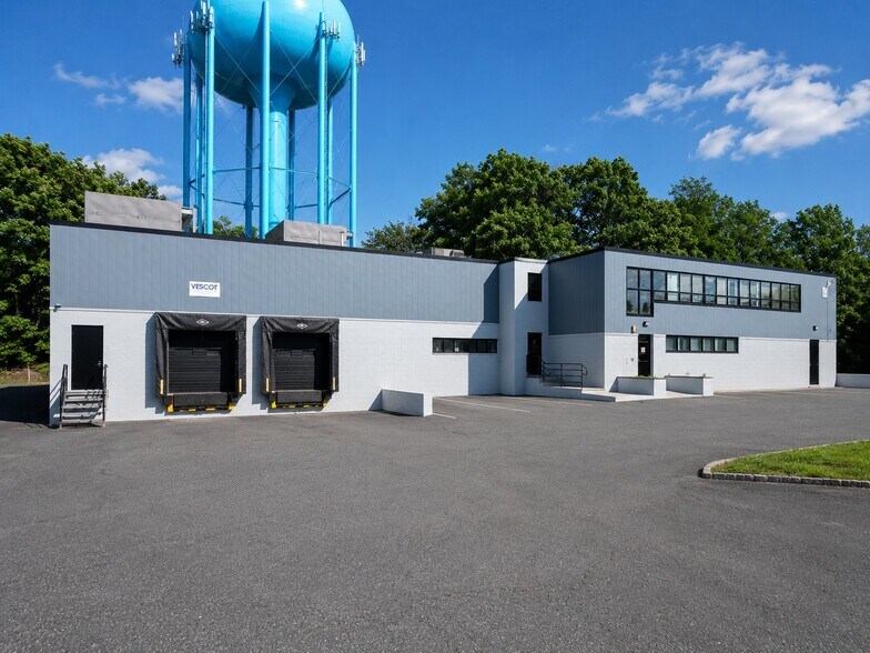 35 West St, East Hanover, NJ à louer - Photo de l’immeuble – Image 2 sur 4