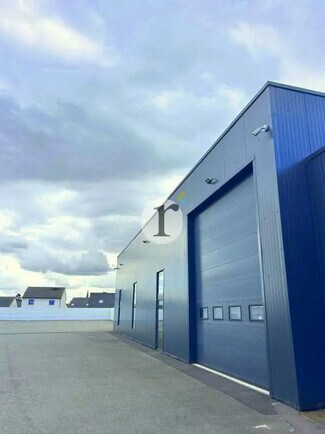 Plus de détails pour Local d'activités à louer