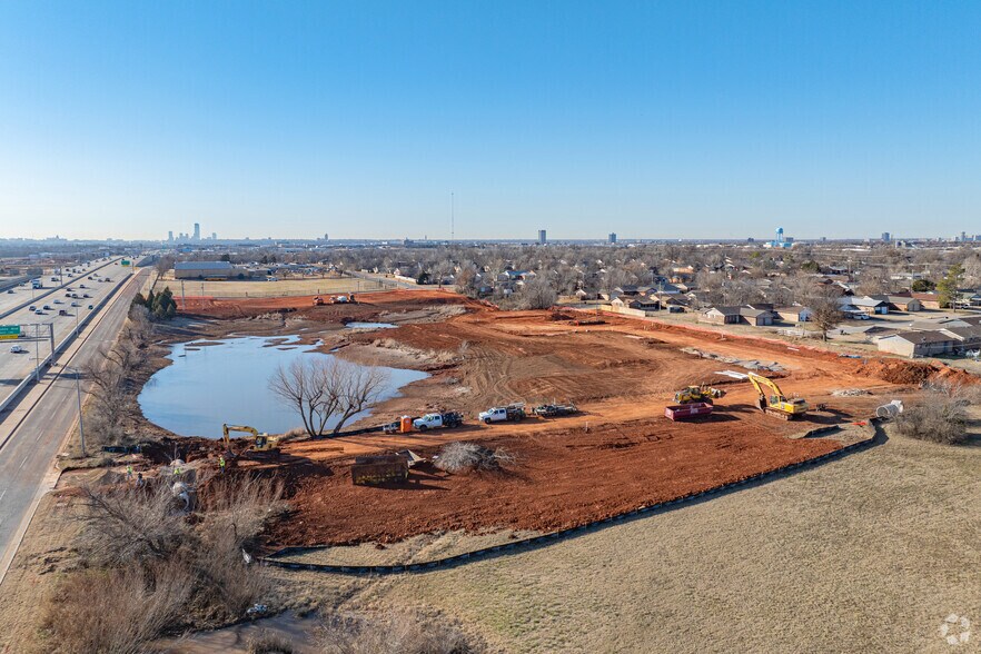 8601 Broadway Ext, Oklahoma City, OK à vendre - Photo de l’immeuble – Image 3 sur 14