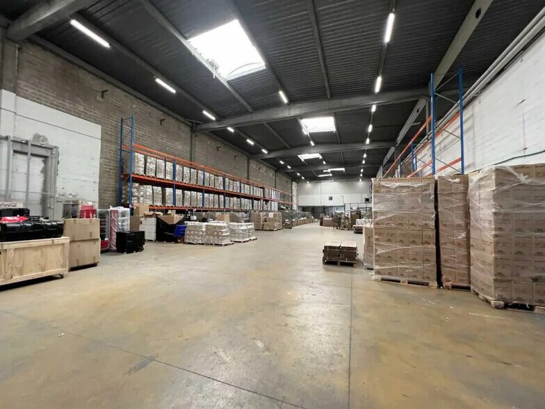 Industriel/Logistique dans Le Blanc-Mesnil à louer - Photo de l’immeuble – Image 1 sur 24