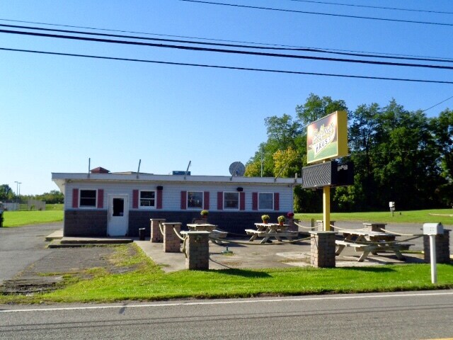 2121 State Route 96, Clifton Springs, NY à vendre - Photo de l’immeuble – Image 2 sur 36