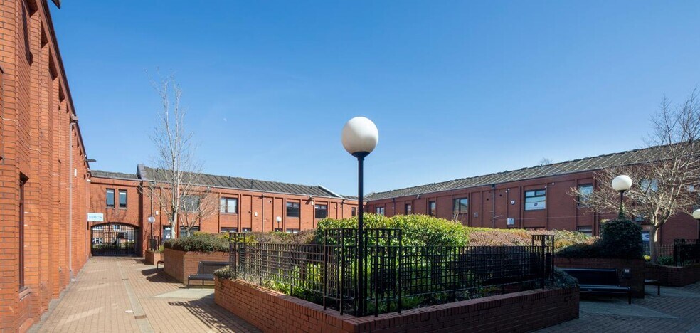 Beveridge Sq, Livingston à louer - Photo de l’immeuble – Image 3 sur 3