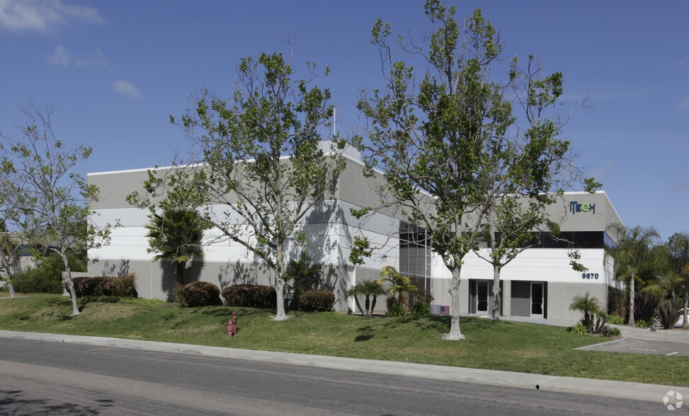9670 Waples St, San Diego, CA à louer - Photo principale – Image 1 sur 7