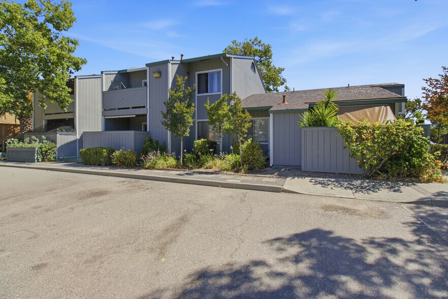 3530 Silver Oaks Way, Livermore, CA à vendre - Photo de l’immeuble – Image 1 sur 10