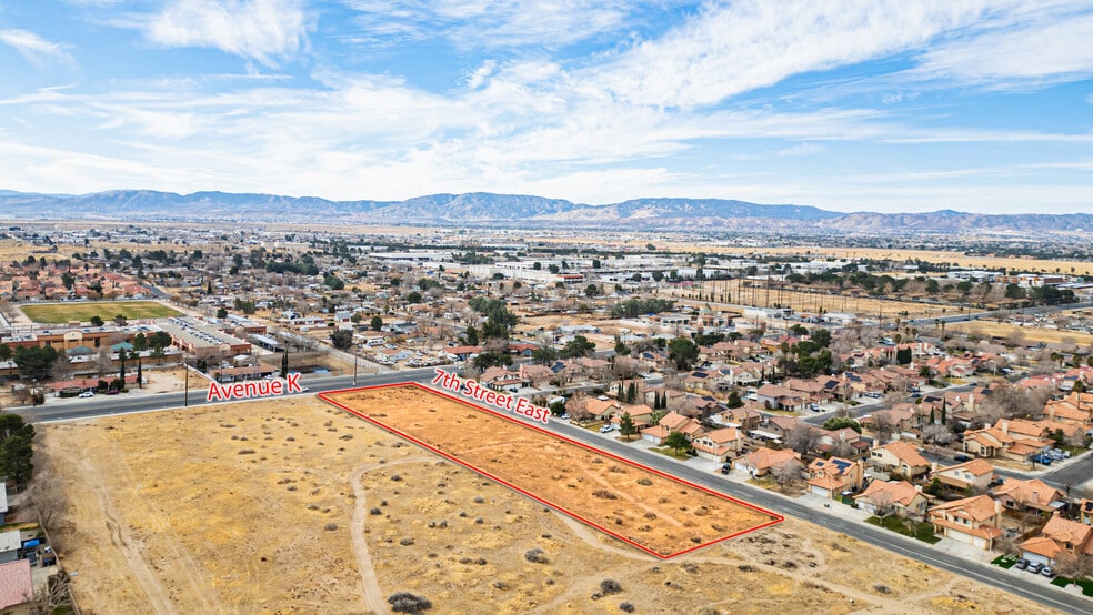 751 E K Ave, Lancaster, CA à vendre - Aérien – Image 3 sur 7