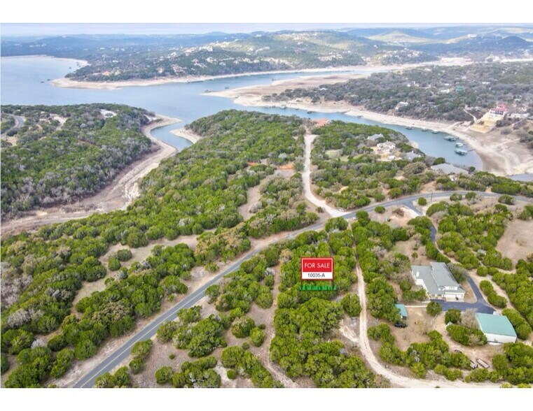 10033 Lime Creek rd, Volente, TX à vendre - Aérien – Image 1 sur 1