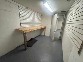 208 4th St, Fort Myers, FL à louer Photo intérieure– Image 1 sur 5