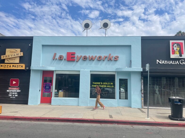 Local commercial dans Los Angeles, CA à louer - Photo de l’immeuble – Image 2 sur 4