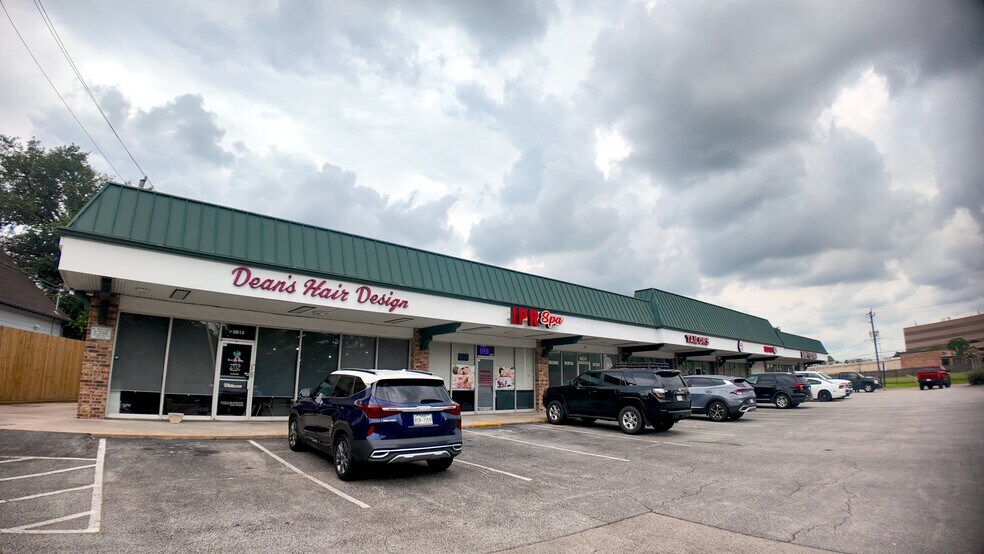 9810 Hillcroft Ave, Houston, TX à louer - Photo de l’immeuble – Image 3 sur 6