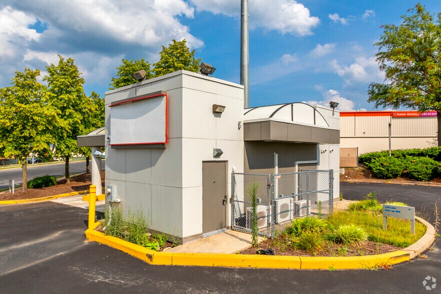 8509 Oak St, Laurel, MD à louer - Photo de l’immeuble – Image 3 sur 3