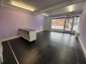 30 Dewinton St, Tonypandy à louer Photo intérieure– Image 1 sur 3