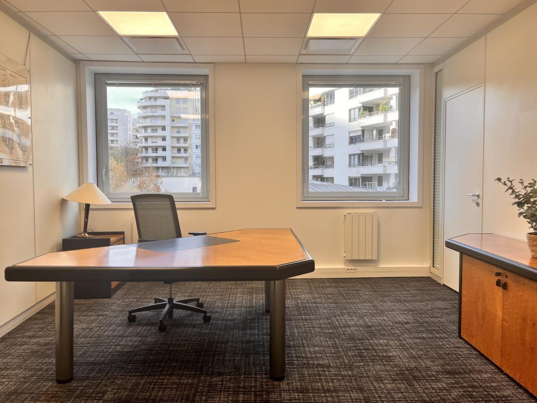 47 Rue Louis Blanc, Courbevoie à vendre Photo intérieure– Image 1 sur 5