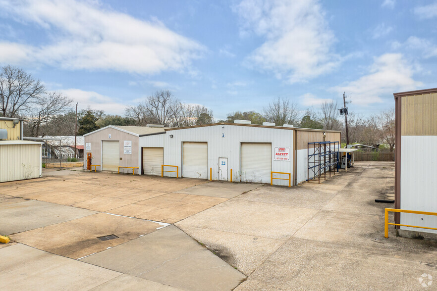 1305 W Jackson Ave, Pasadena, TX à vendre - Photo de l’immeuble – Image 3 sur 29