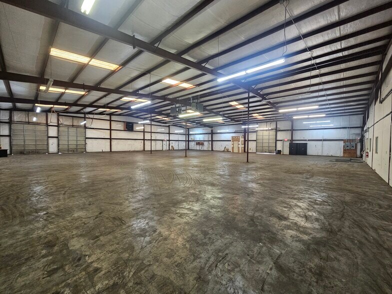 135 Cecil Ct, Fayetteville, GA à louer - Photo de l’immeuble – Image 3 sur 23