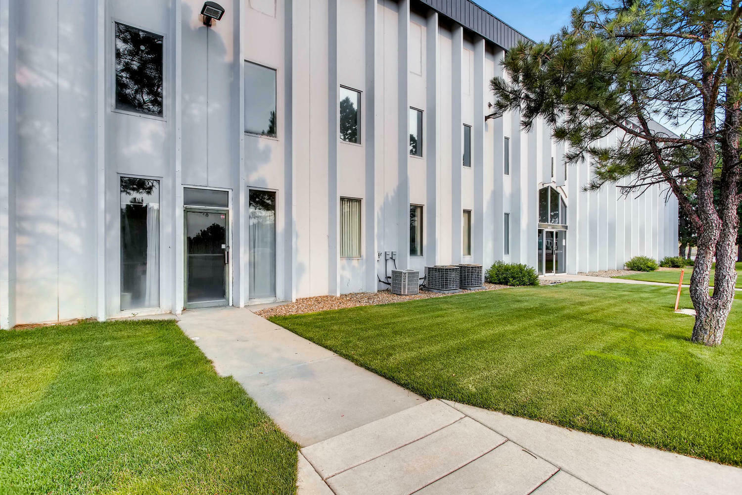 13760 E Arapahoe Rd, Englewood, CO à louer Photo principale– Image 1 sur 18