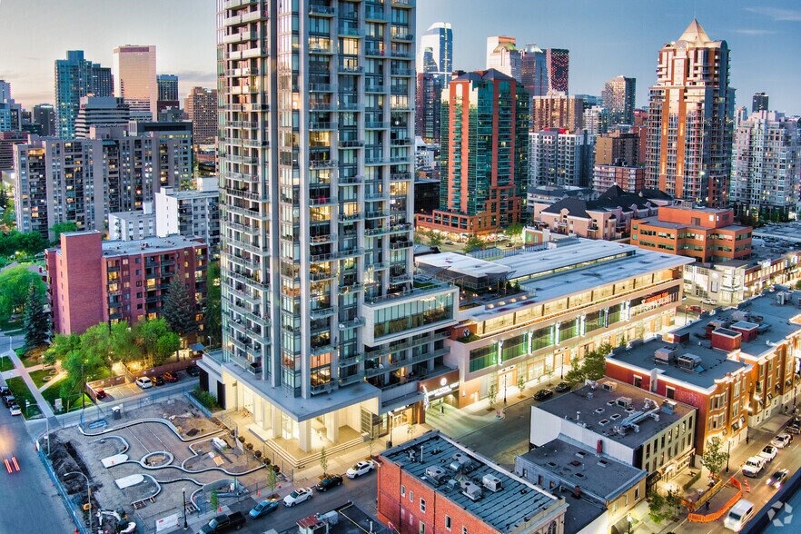 906 16th Ave SW, Calgary, AB à louer - Aérien – Image 2 sur 4