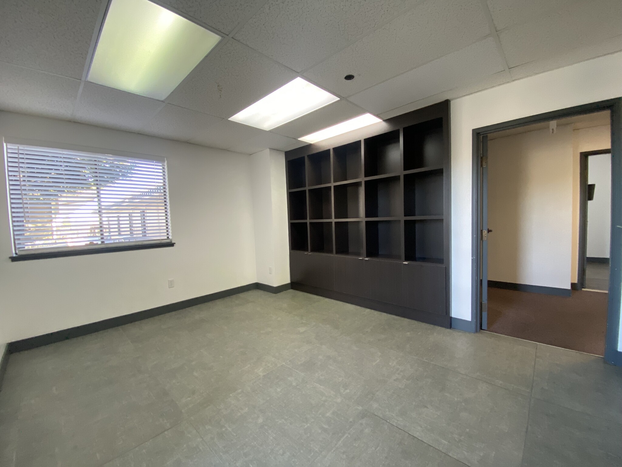 100 Professional Center Dr, Novato, CA à louer Photo de l’immeuble– Image 1 sur 15