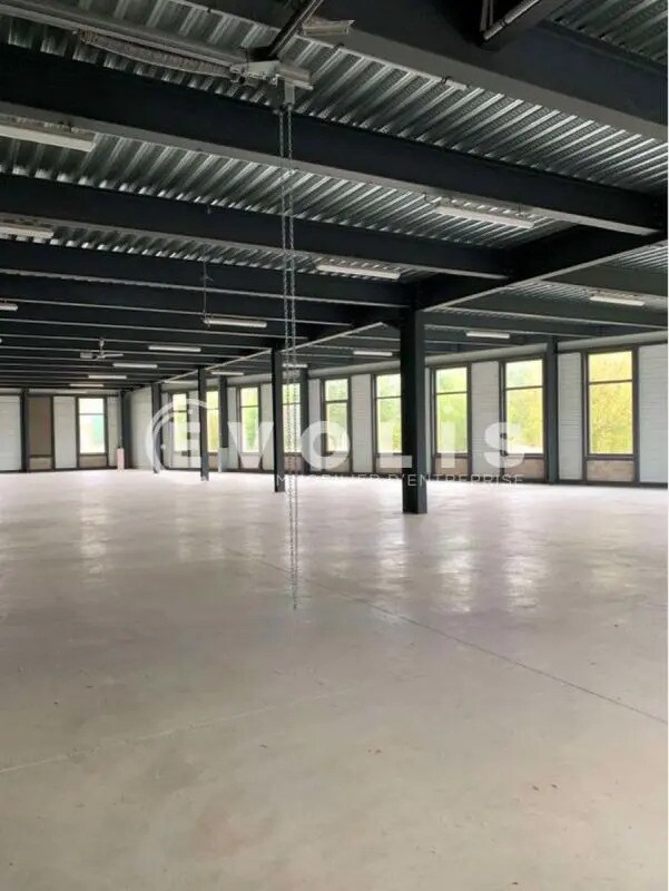 Plus de détails pour Local d’activités à vendre