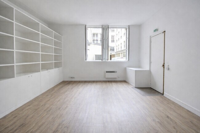 Plus de détails pour Bureau à louer