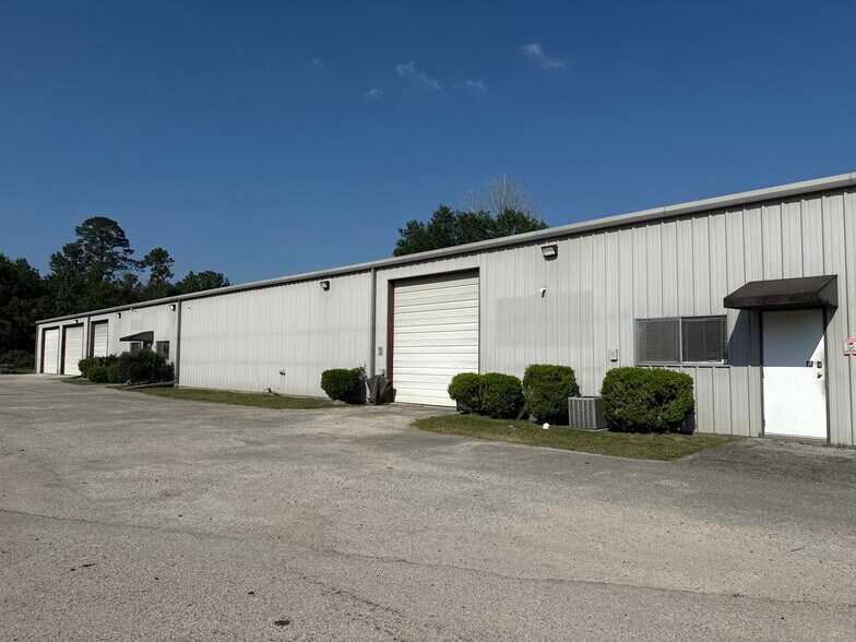 18071 FM 1314 Rd, Conroe, TX à vendre - Photo de l’immeuble – Image 3 sur 12