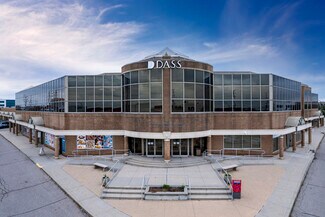 Plus de détails pour 6660 Kennedy Rd, Mississauga, ON - Local d’activités à vendre