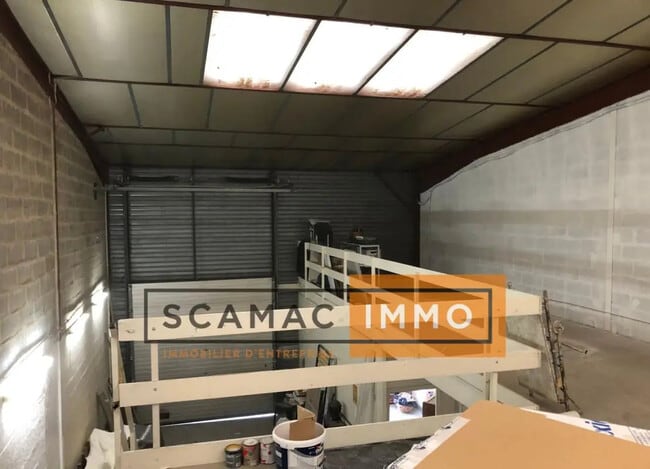 Plus de détails pour Bureau, Industriel/Logistique à louer