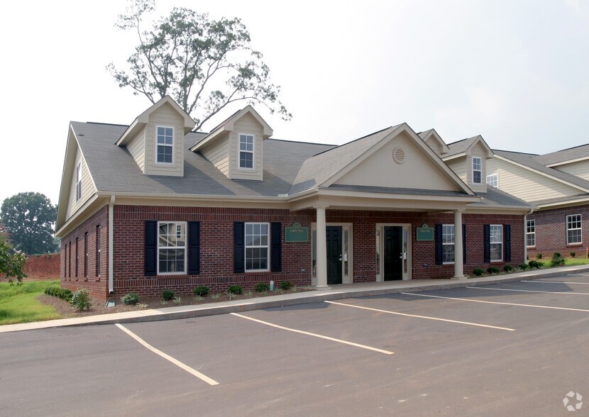 222 Adley Way, Greenville, SC à vendre - Photo de l’immeuble – Image 2 sur 12