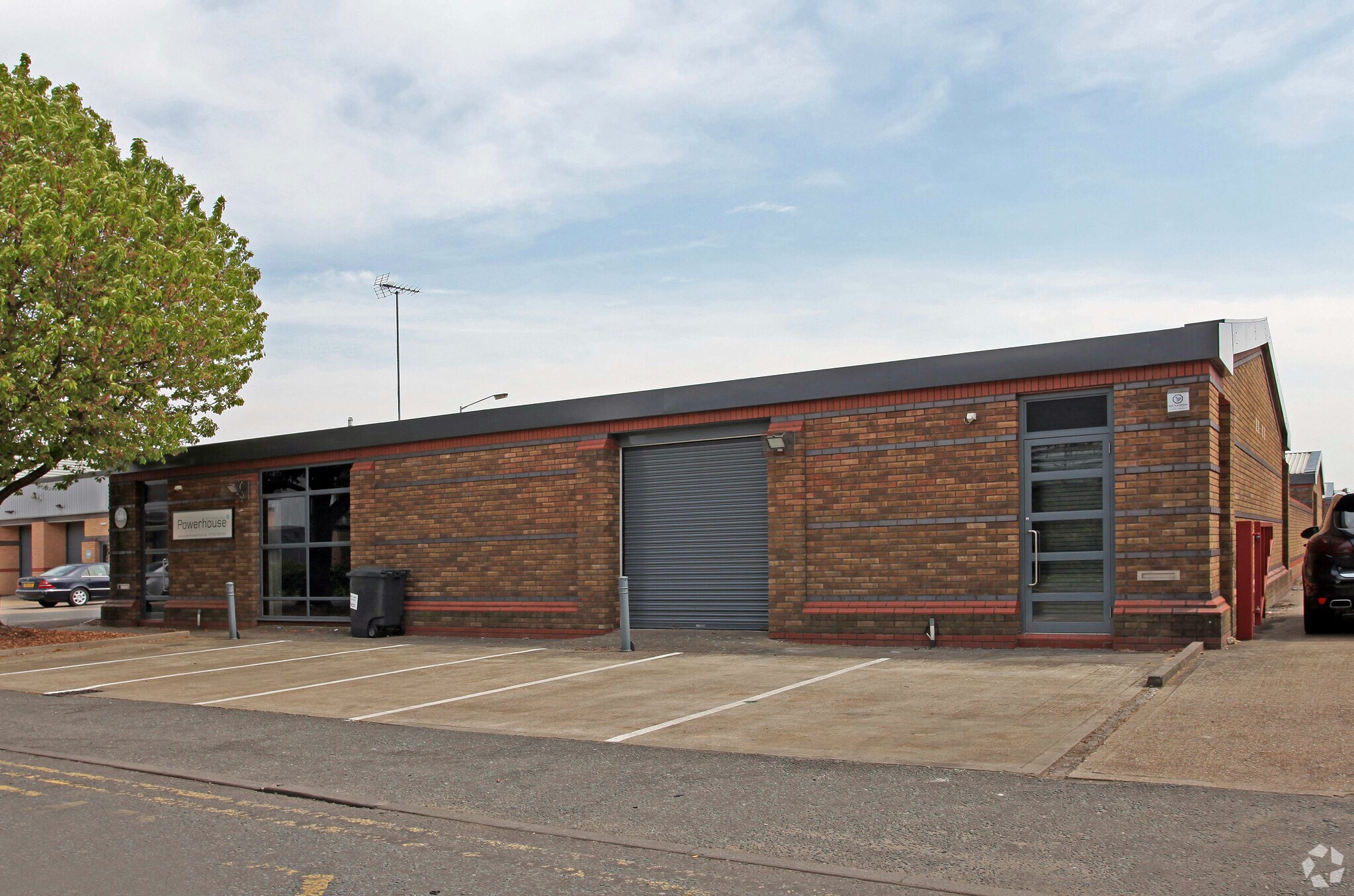 395-397 Montrose Ave, Slough à vendre Photo principale– Image 1 sur 1